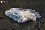 Kyanite bleue sur Quartz translucide du Brésil - 102 g / BE926 - Vignette | 1001 minéraux