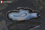 Tranche d'Agate teintée noire du Brésil (allongée, large bordure noire, centre translucide incolore) - 26 g / BH772 - Vignette | 1001 minéraux