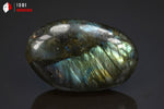 Galet poli de Labradorite - Madagascar - minéraux polis 5,8 cm / 57g / BM665 - Vignette | 1001 minéraux