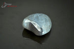 Agate zonée du Botswana polie (fond bleuté et brun, cercles gris et blanc) - 14 g / AY329 - Vignette | 1001 minéraux