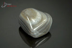 Agate zonée du Botswana polie (camaïeu gris clair, gris brun et gris foncé) - 23 g / AY333 - Vignette | 1001 minéraux