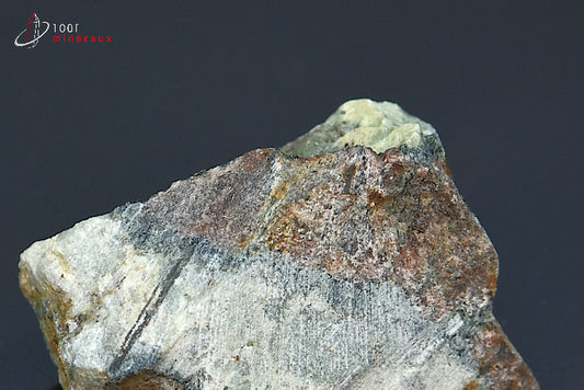 Minéral brut éclogite à grenats de France 