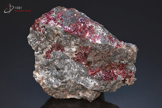 minéral cristallisé d'érythrine violette du Maroc