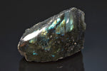 Labradorite 1 face polie - Madagascar - minéraux polis 8 cm / 247g / AJ128 - Vignette | 1001 minéraux