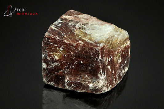 Minéral de calcite rouge brute du Maroc