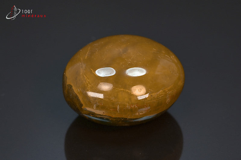Galet polie lithothérapie en jaspe jaune de Madagascar