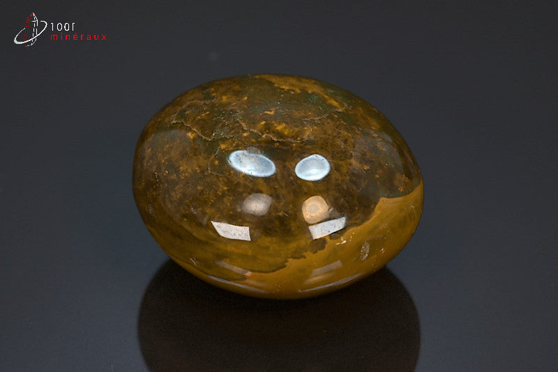 Galet polie lithothérapie en jaspe jaune de Madagascar