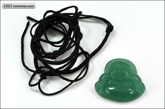 Pendentif bijou en forme de bouddha en jade taillée pour la lithothérapie