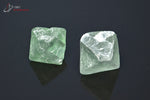 Lot de 2 Fluorines octaédriques - Chine - minéraux à cristaux 1,9 à 2,2 cm / 12g / AP731 - Vignette | 1001 minéraux