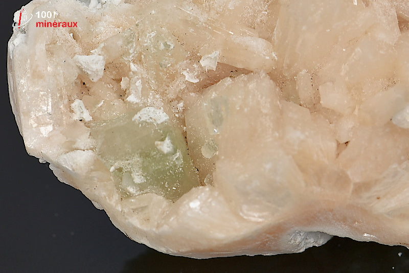 Minéral cristallisé d'apophyllite et stilbite d'Inde
