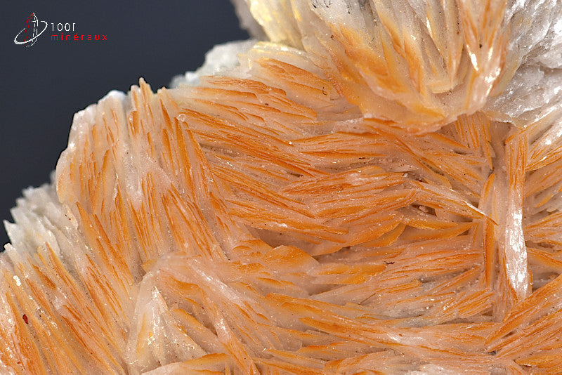 Minéral cristallisé de baryte du Maroc