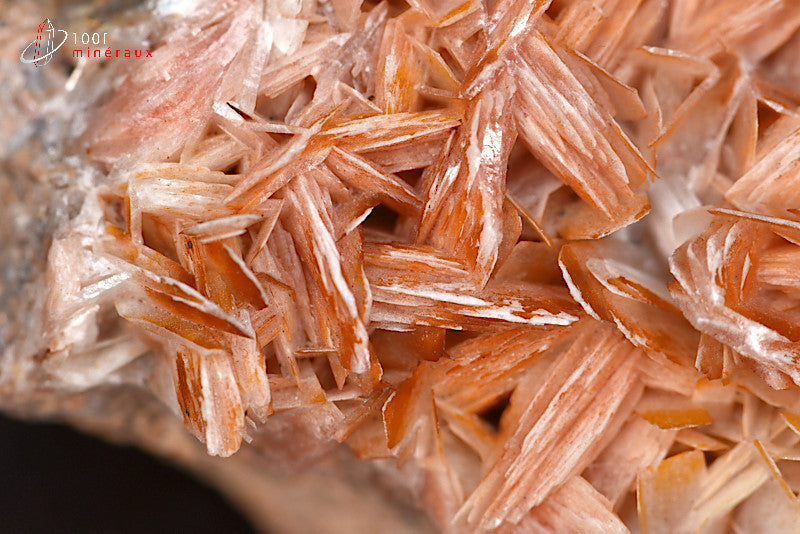 Minéral cristallisé de baryte du Maroc