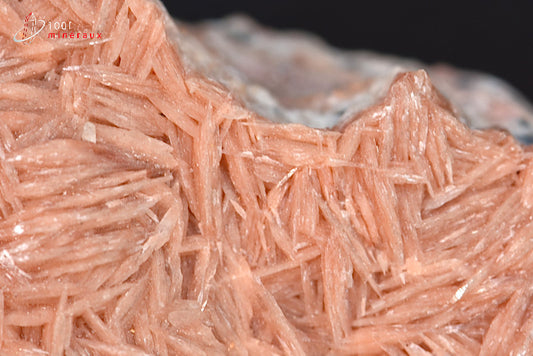 Minéral cristallisé de baryte du Maroc