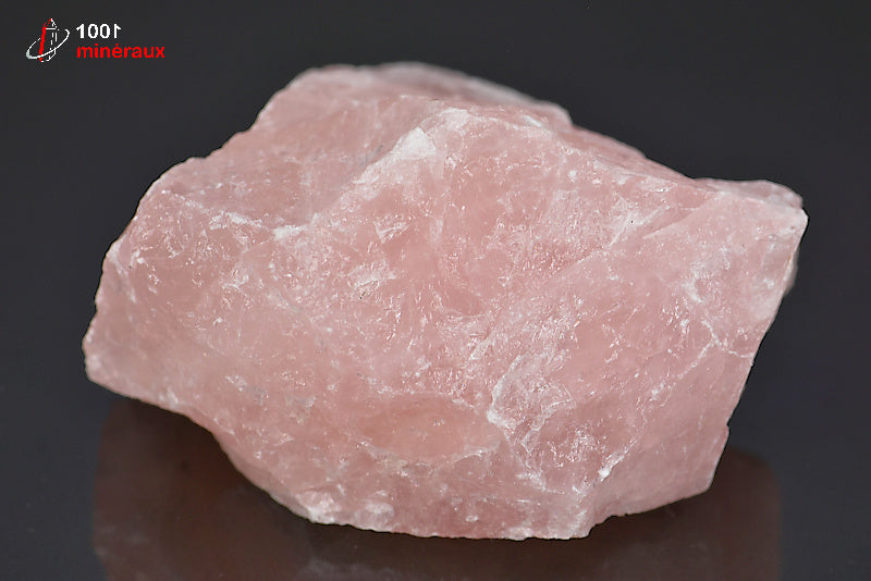 Minéral brut de quartz rose de Madagascar