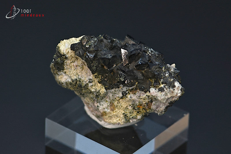Minéral cristallisé de magnétite du Maroc
