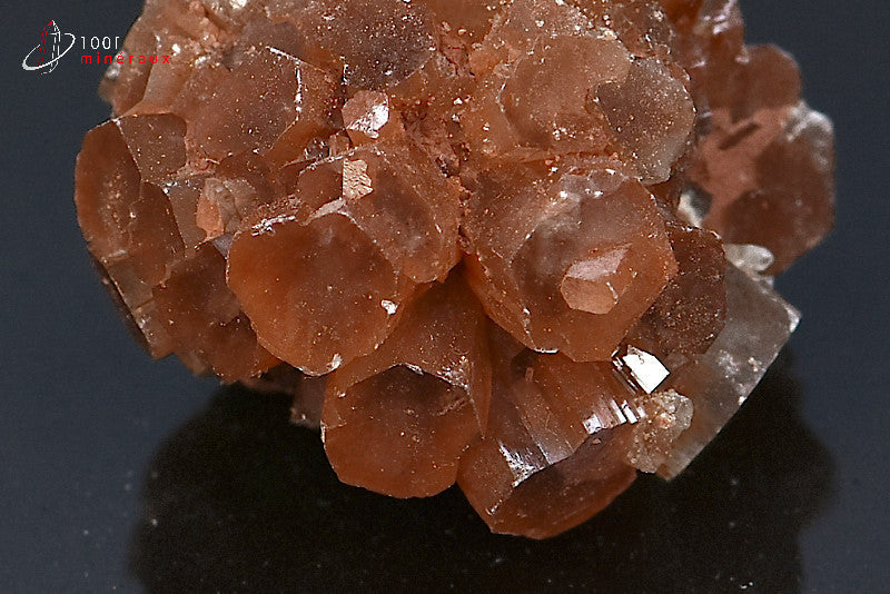 Minéral cristallisé d'aragonite boule du Maroc