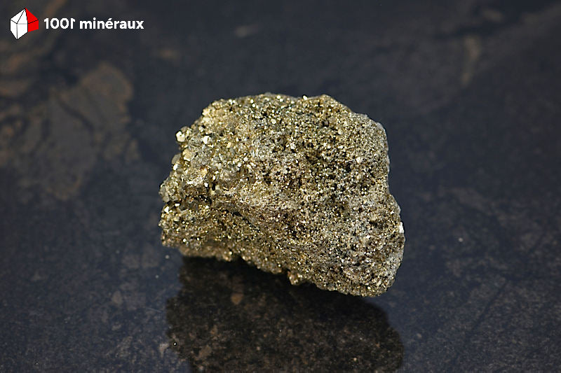 Pyrite brute Pérou - Vue de profil, bloc compact 4,4 x 3,5 x 3,4 cm - 91 g - AW101
