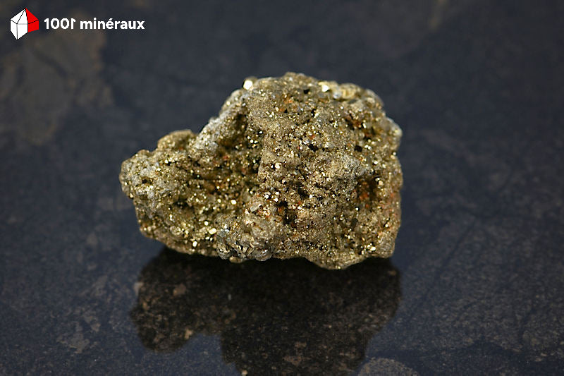 Pyrite brute Pérou - Cristaux dodécaédriques fins 1 mm, texture homogène dorée - 112 g - AW108
