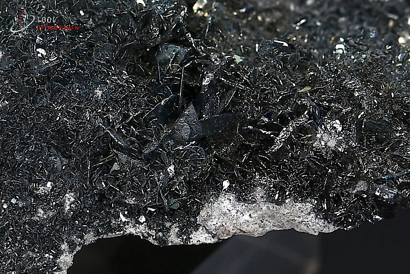 Minéral cristallisé d'hématite du Maroc