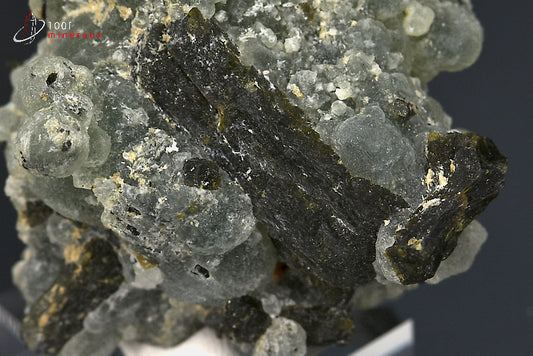 Minéral cristallisé d'épidote et prehnite du Mali