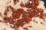Vanadinite - Maroc - minéraux à cristaux 5,5 cm / 80g / AX807 - Vignette | 1001 minéraux