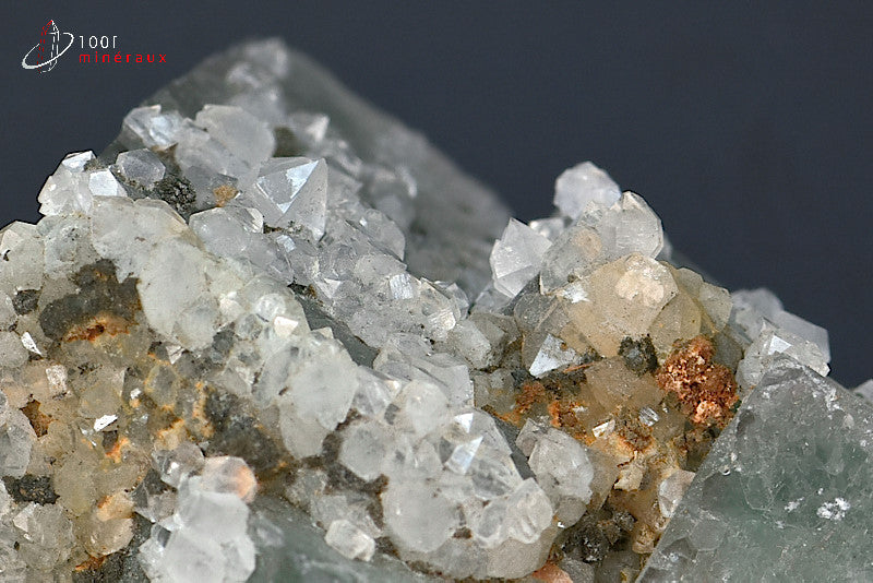 Minéral cristallisé de fluorine bleu et quartz du Maroc