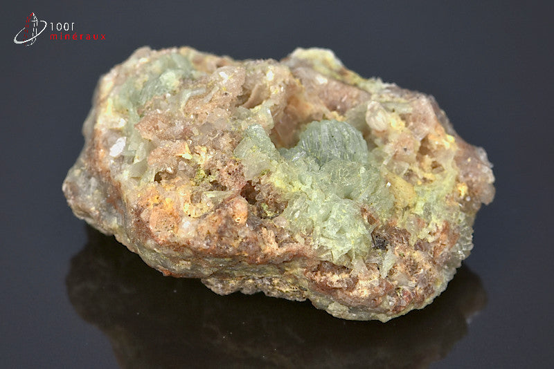 Minéral cristallisé de prehnite verte du Maroc