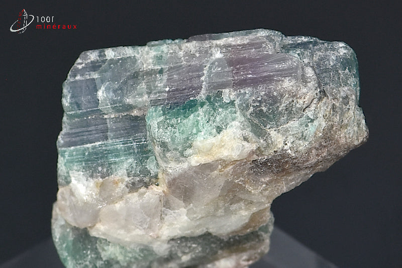 Minéral cristallisé de tourmaline Paraïba du Brésil