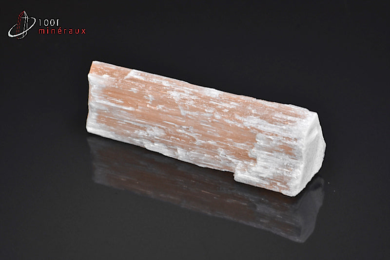 Minéral brut de sélénite orangée du Maroc
