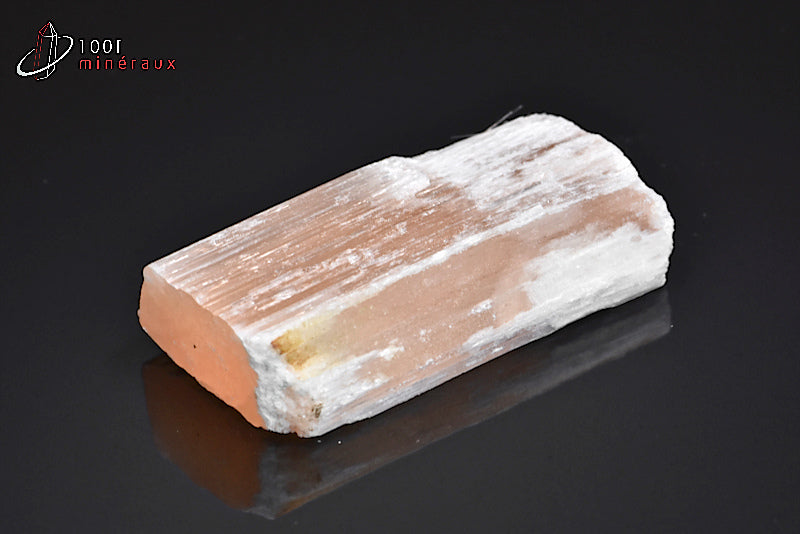 Minéral brut de sélénite orangée du Maroc