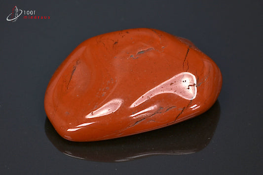 Minéral poli de jaspe rouge du Brésil