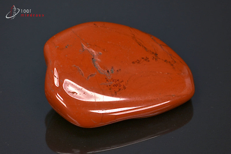 Minéral poli de jaspe rouge du Brésil