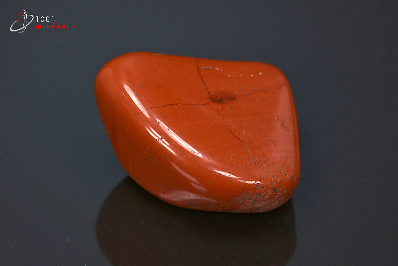 Minéral poli de jaspe rouge du Brésil