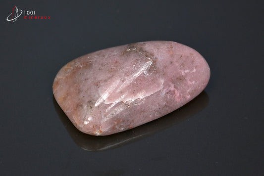 Minéral poli de thulite rose d'Afrique du sud