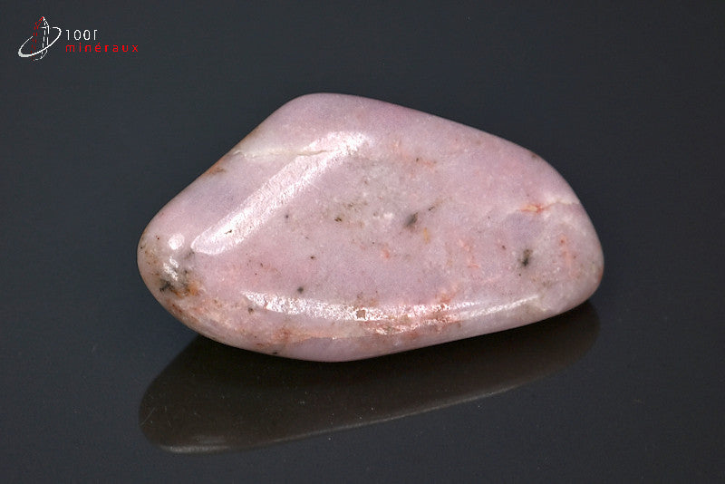 Minéral poli de thulite rose d'Afrique du sud