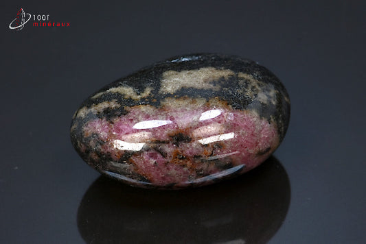 Minéral poli de rhodonite rose de Madagascar