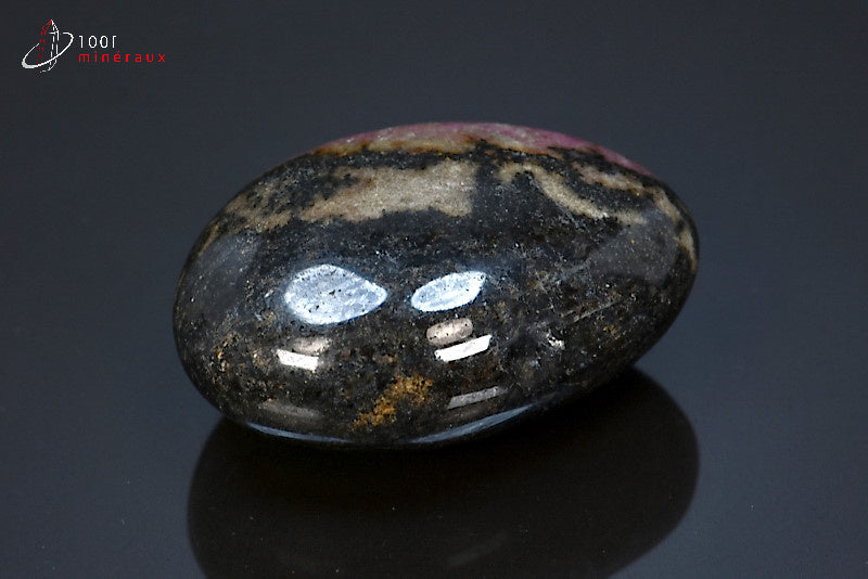 Minéral poli de rhodonite rose de Madagascar