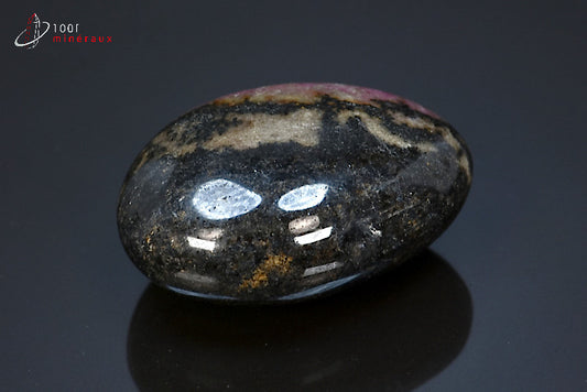 Minéral poli de rhodonite rose de Madagascar