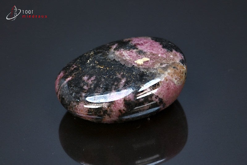 Minéral poli de rhodonite rose de Madagascar