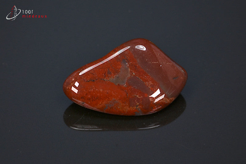 Minéral poli de jaspe rouge du Brésil