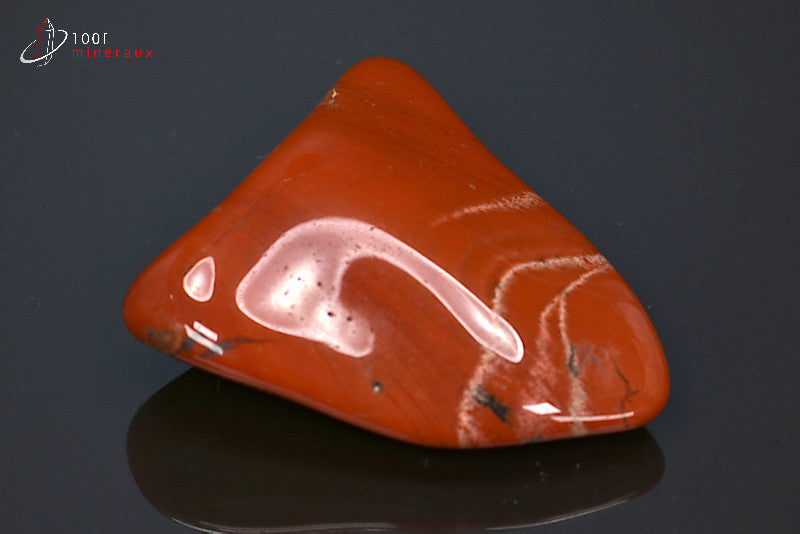Minéral poli de jaspe rouge du Brésil
