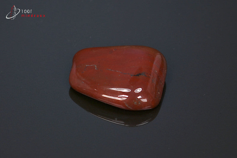 Minéral poli de jaspe rouge du Brésil