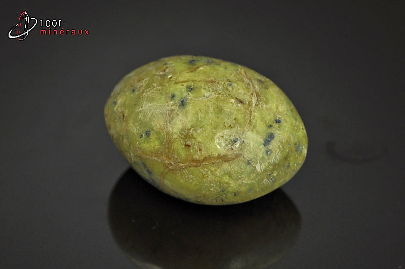 Minéral poli d'opale verte de Madagascar