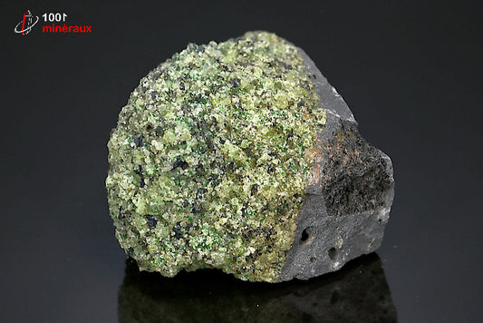 Minéral cristallisé de péridot vert des Etats-Unis