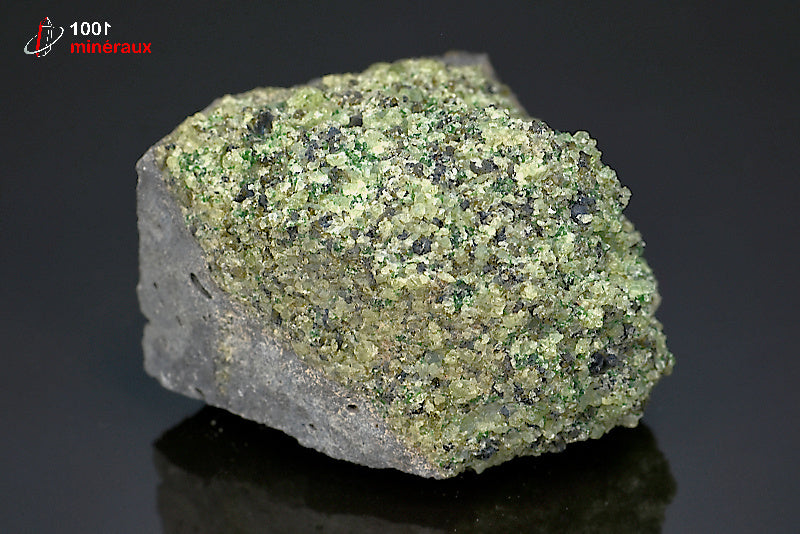 Minéral cristallisé de péridot vert des Etats-Unis