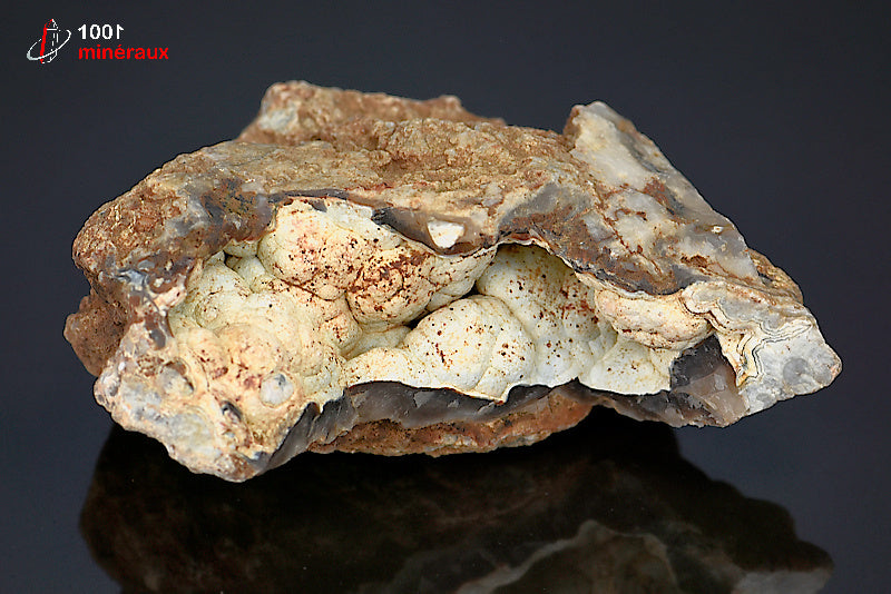 Minéral cristallisé de calcédoine de France