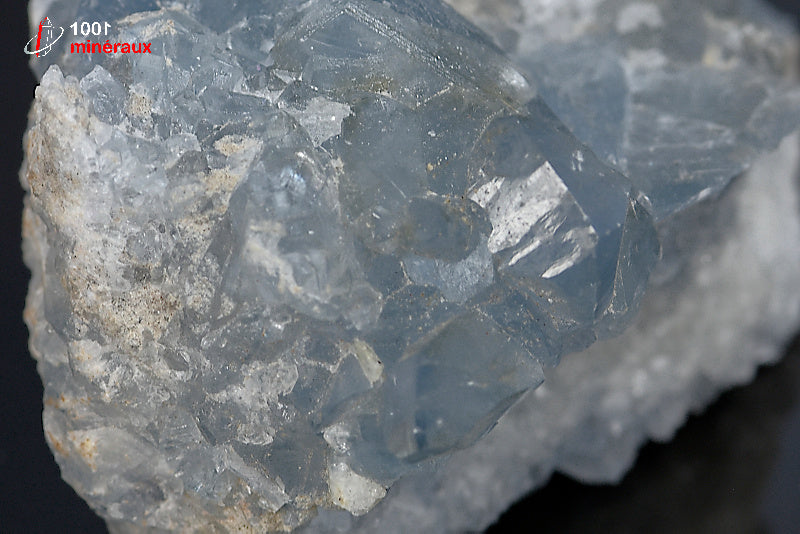 Minéral cristallisé de célestine de Madagascar