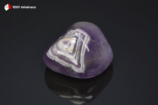 Minéral poli d'améthyste à chevrons de Namibie
