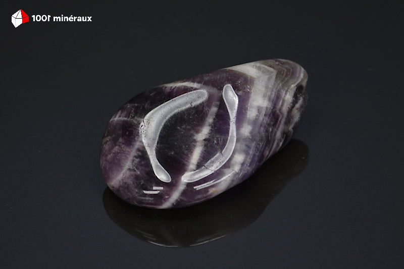 Améthyste à chevrons de Namibie - Vue d'ensemble, bandes en V pourpre et violet foncé - 25 g