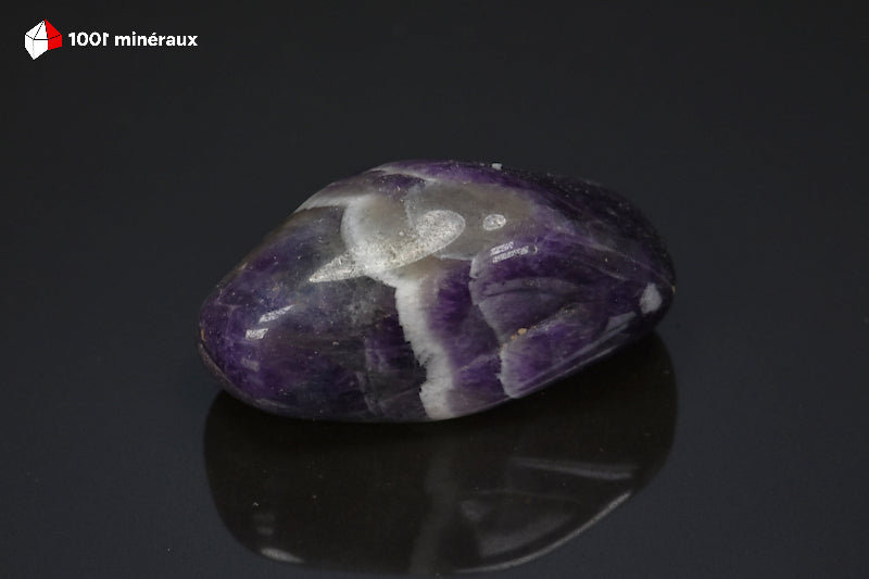 Minéral poli d'améthyste à chevrons de Namibie